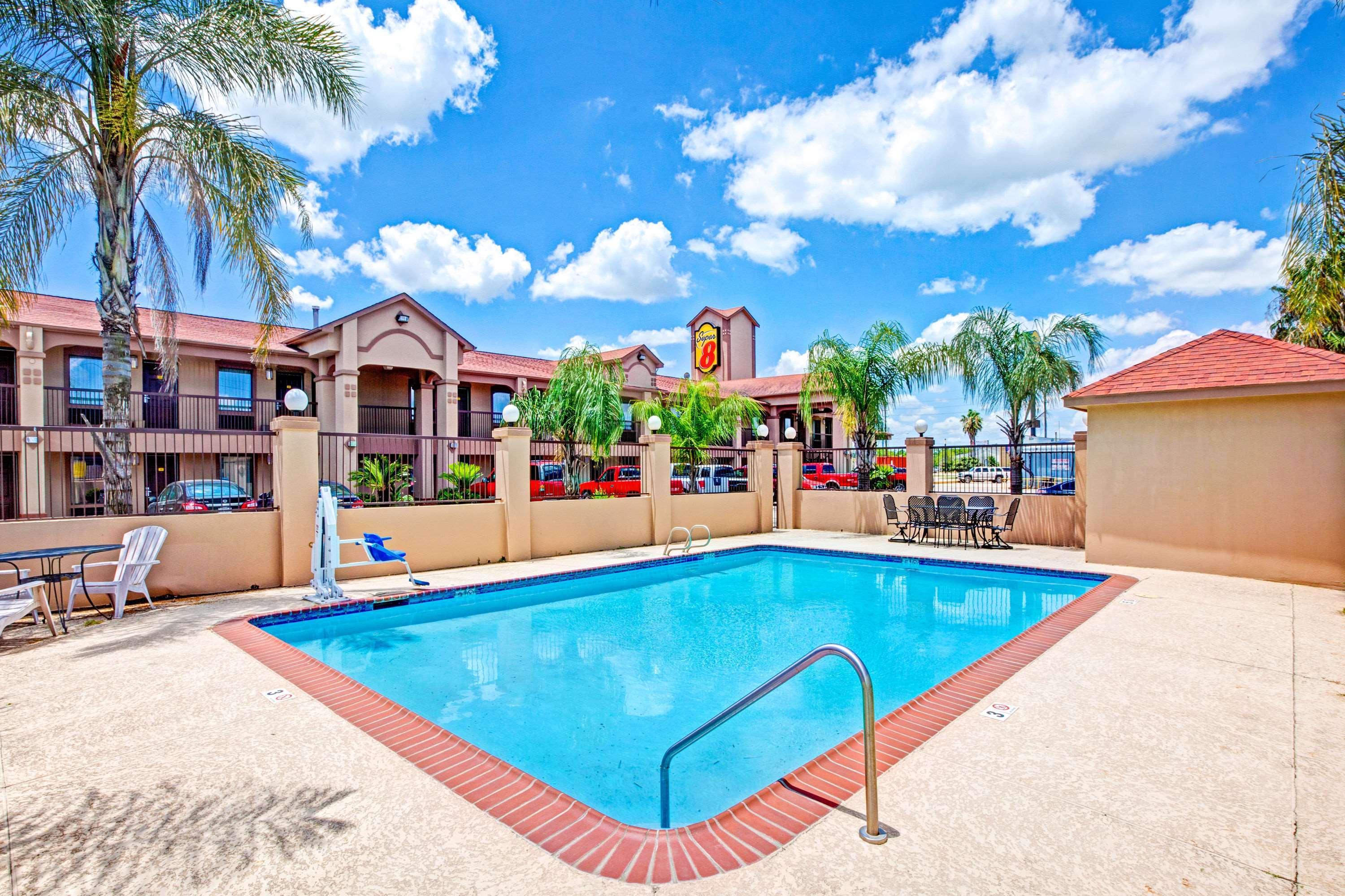 Hotel Super 8 By Wyndham Mont Belvieu - Baytown East Exterior foto